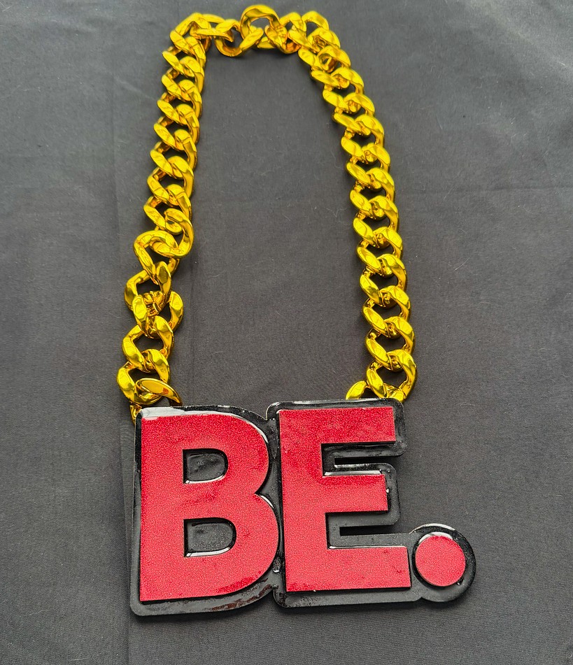BE. Chain detail